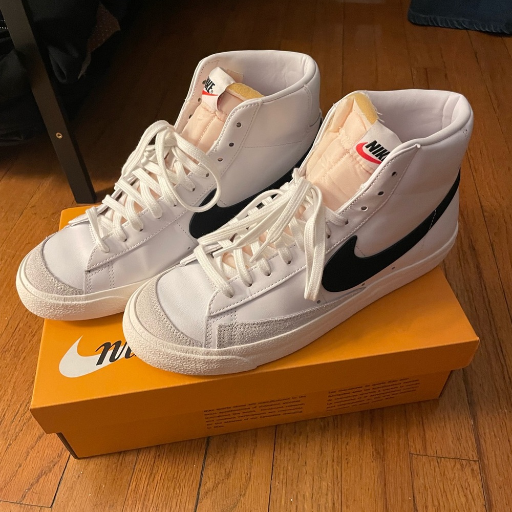 NIKE BLAZERS - never worn